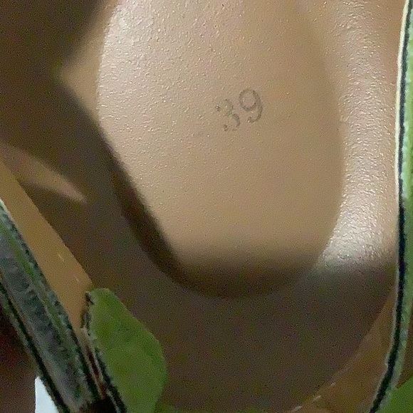 Women Sandals Summer Fashion - Picture 3 of 3